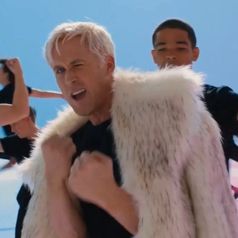 Der jetzt schon ikonische Mantel von Ken (Ryan Gosling).