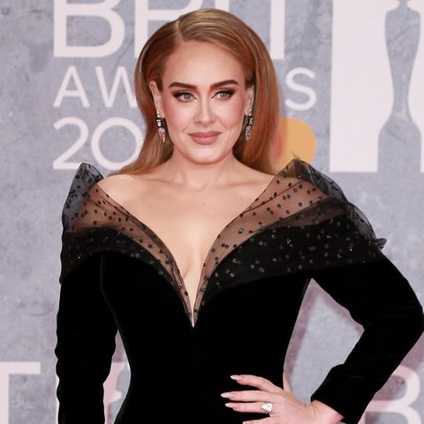 Adele wurde während eines ihrer Konzerte zur Überbringerin einer wichtigen Nachricht.
