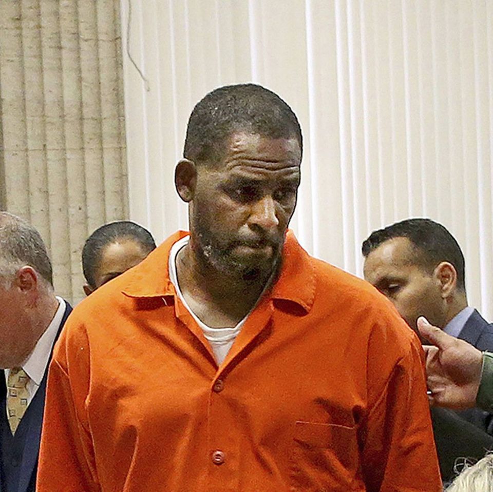 R. Kelly wird die nächsten drei Jahrzehnte im Gefängnis verbringen.