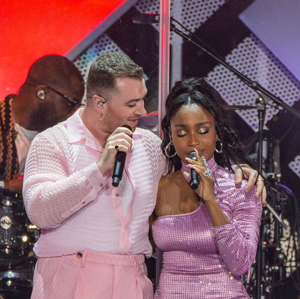 Sam Smith und Normani bei einem Auftritt im Jahr 2019.
