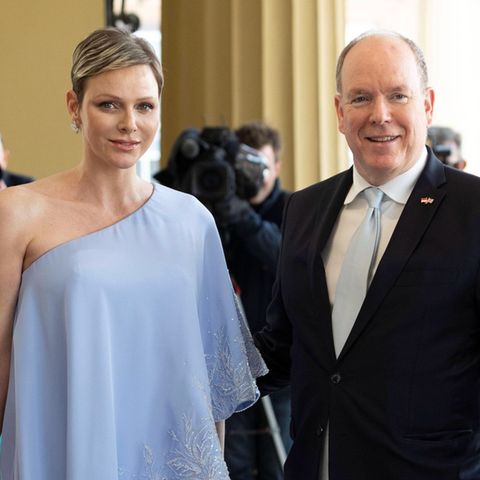 Fürstin Charlène und Fürst Albert II. von Monaco bei einem gemeinsamen Auftritt.