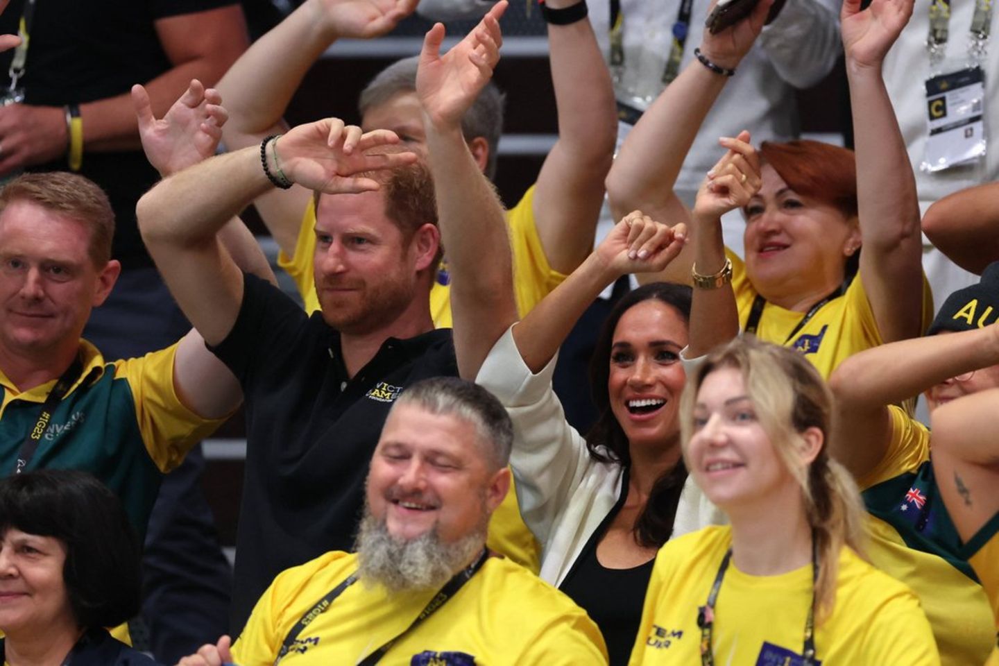 Prinz Harry und Herzogin Meghan ausgelassen in Düsseldorf.