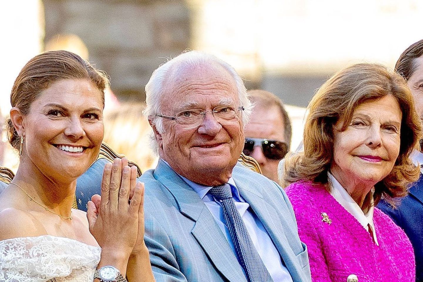 König Carl Gustaf von Schweden hat mit der Wahl seiner Ehefrau Silvia (r.) und mit seiner Thronfolgerin Victoria vieles richti