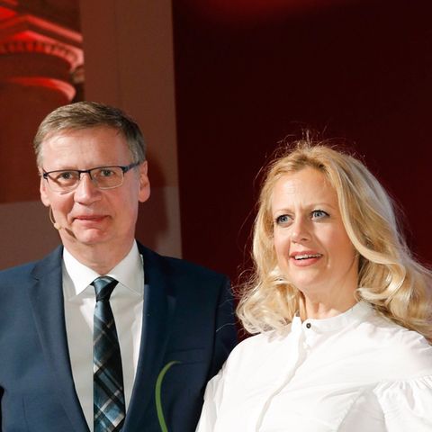 Günther Jauch und Barbara Schöneberger kennen sich aus zahlreichen Shows - jetzt besucht Jauch seine Kollegin bei der "NDR Tal