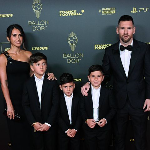 Was für eine schöne Familie: Lionel Messi brachte zur Preisverleihung in Paris nicht nur seine Frau, sondern auch die drei Söh