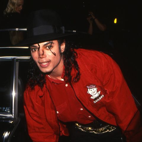 In London sind Stücke zahlreicher Künstler, darunter auch von Michael Jackson, versteigert worden.
