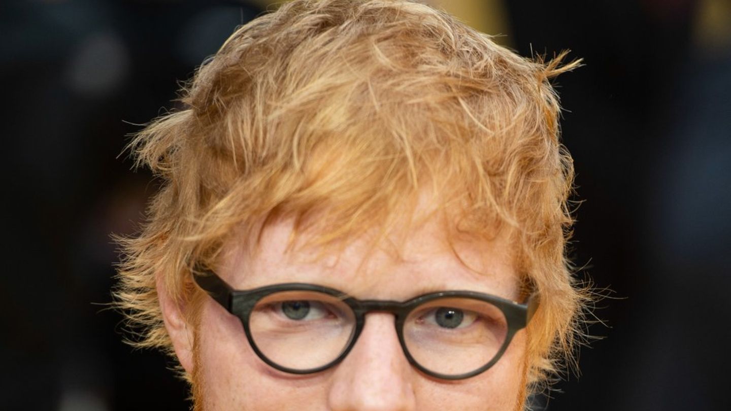 Ed Sheeran Deshalb Versteigert Er Seine Unterhosen 