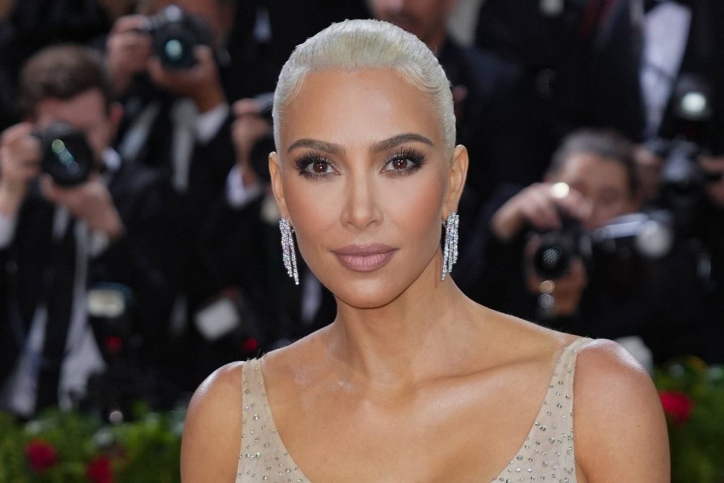 Kim Kardashian Ihre erste Hauptrolle landet bei Netflix