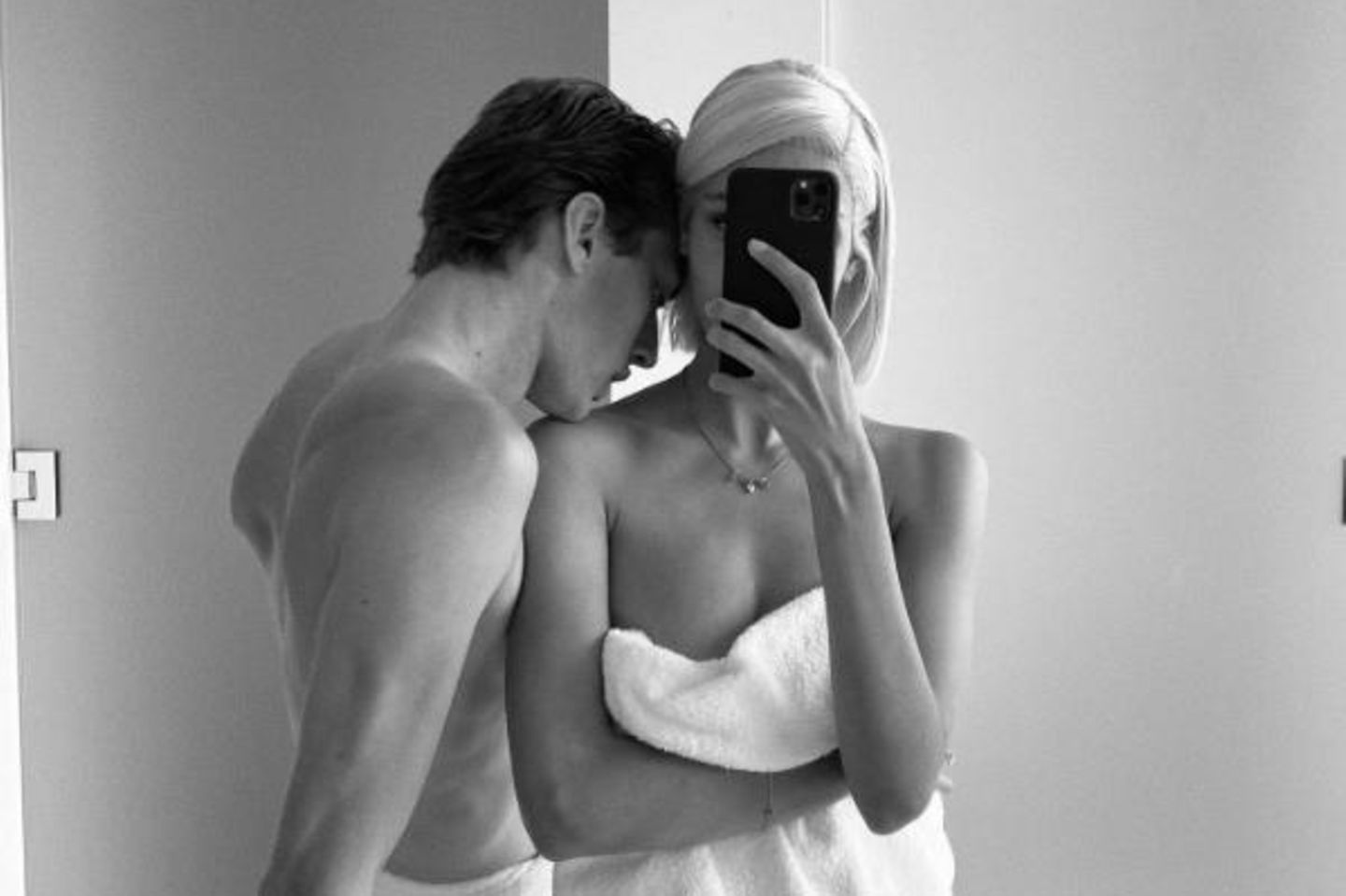 Lucky Blue Smith / Dieses US-Model wird zum vierten Mal Vater