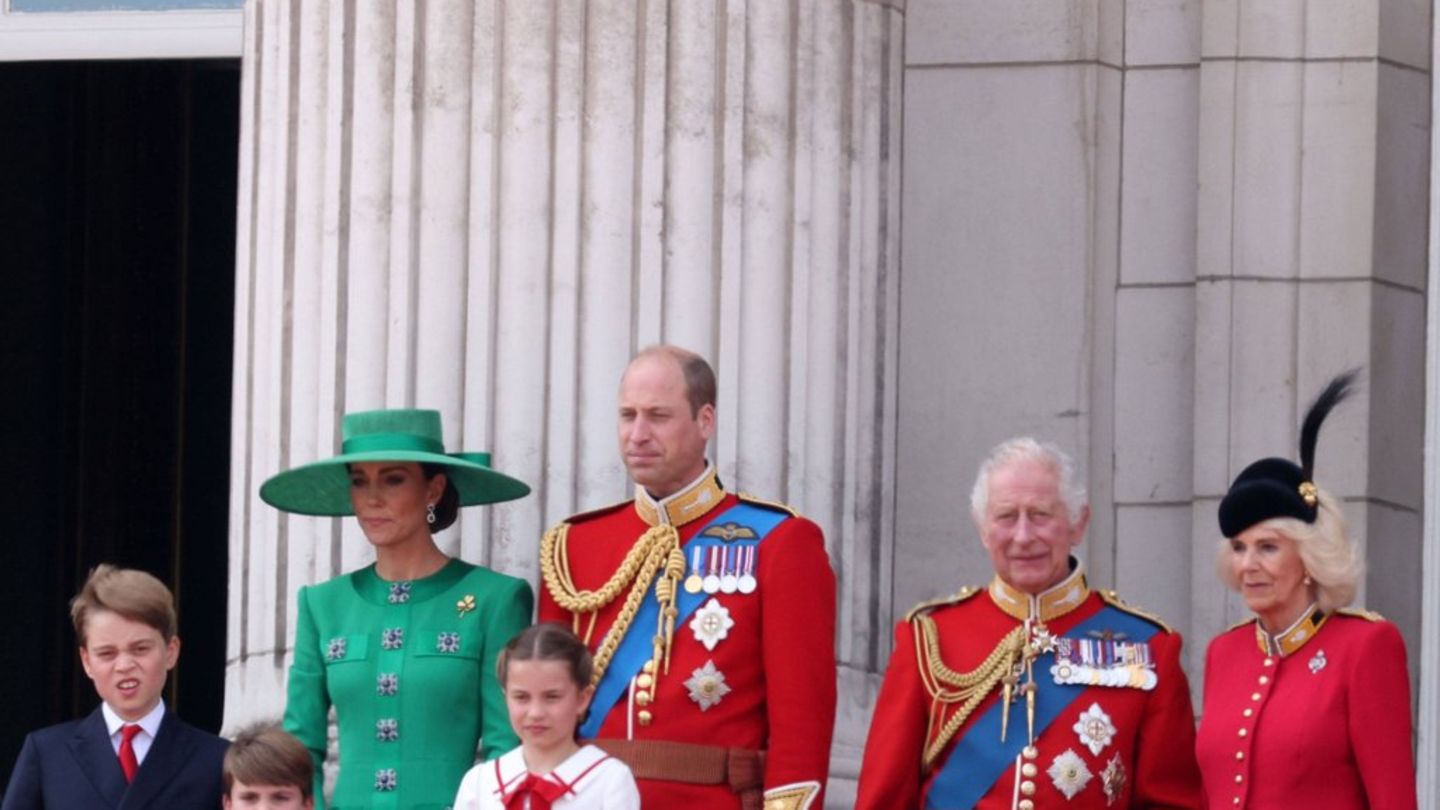 Britische Königsfamilie So sehen ihre neuen Weihnachtskarten aus