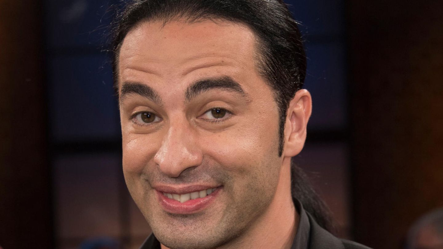 Comedian Bülent Ceylan Deswegen zeigt er seine Frau Dina nie in der