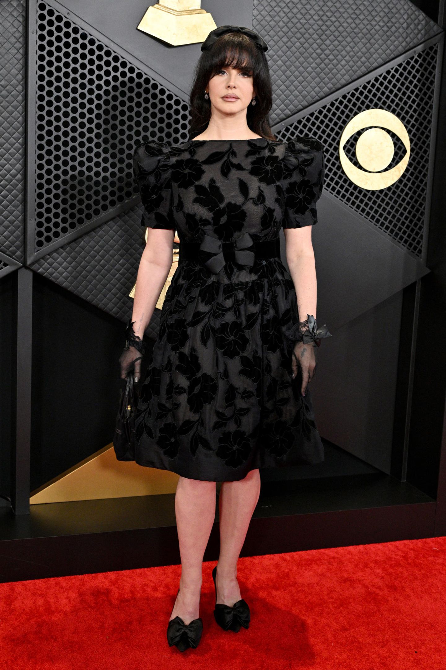 Grammy Awards 2024 Die atemberaubendsten und gewagtesten Looks der Stars