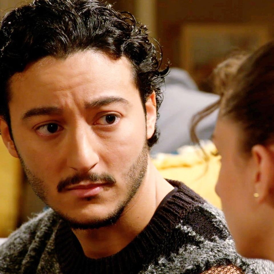 "Rote Rosen": Elyas möchte, dass Leyla die Trennung ihrer Eltern akzeptiert.