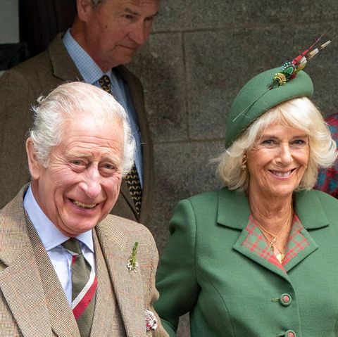 König Charles und Königin Camilla genießen es, in Schottland zu sein.