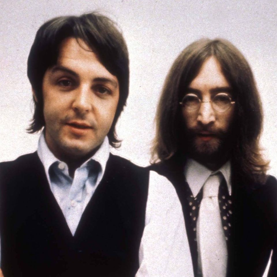 Paul McCartney (l.) und John Lennon zum Ende der Beatles-Zeit.