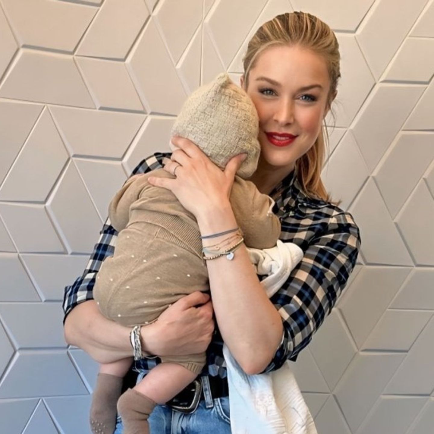 Nina Ensmann: Nach Babypause wieder am "GZSZ"-Set