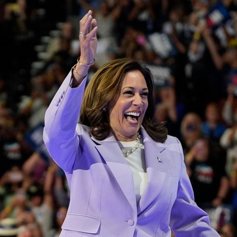 "Kamala Harris - Die erste Frau im Weißen Haus?": Kamala Harris tritt bei der US-Präsidentenwahl im November gegen Donald Trum