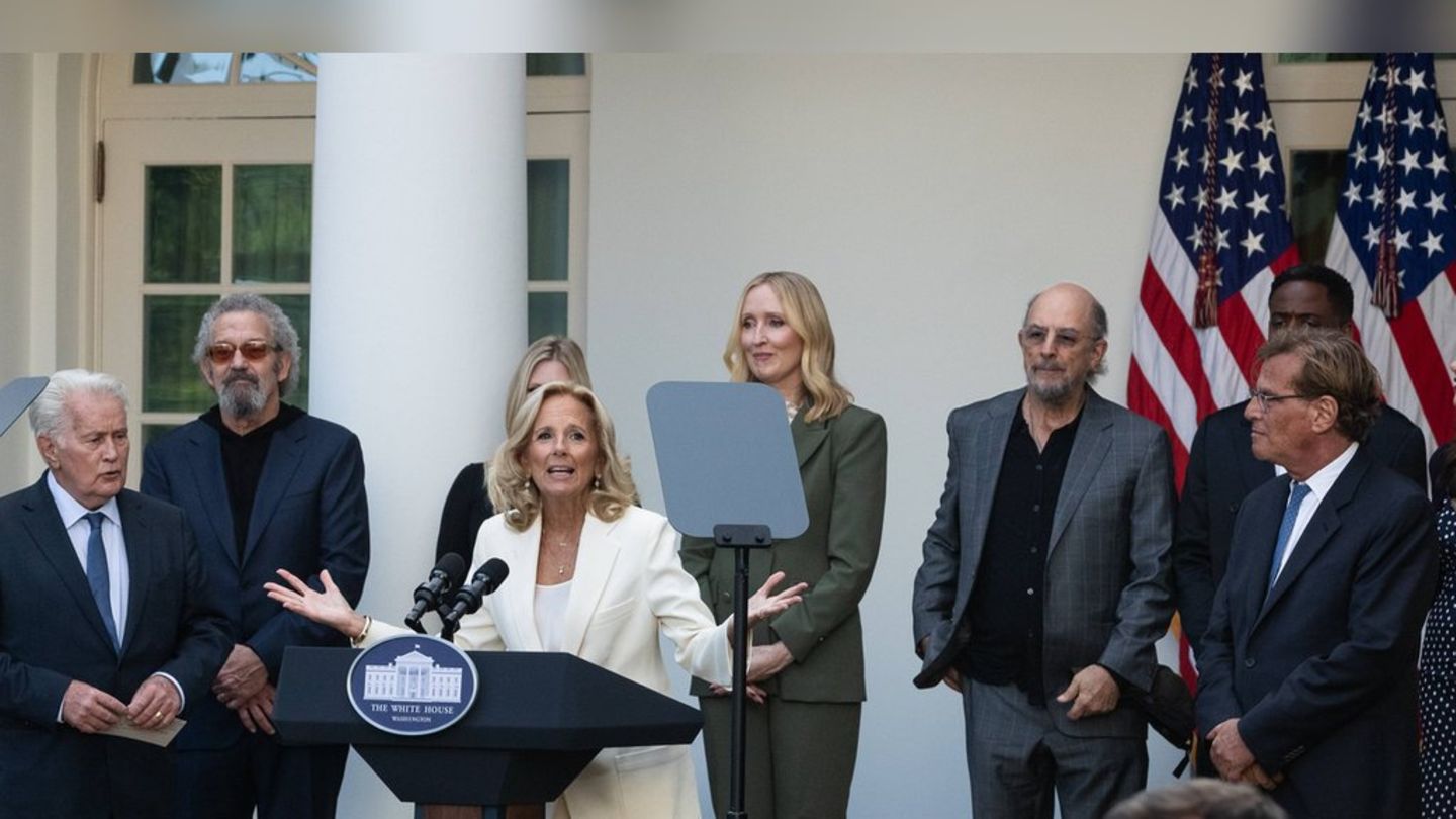 Politserie "West Wing" Reboot nach Besuch in Weißem Haus?