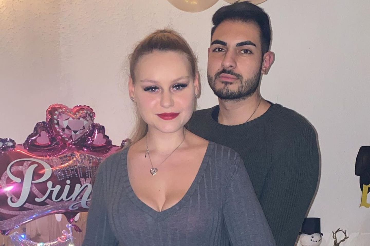 Sarah-Jane Wollny + Tinush: Es Kracht Schon Vor "Temptation Island VIP"