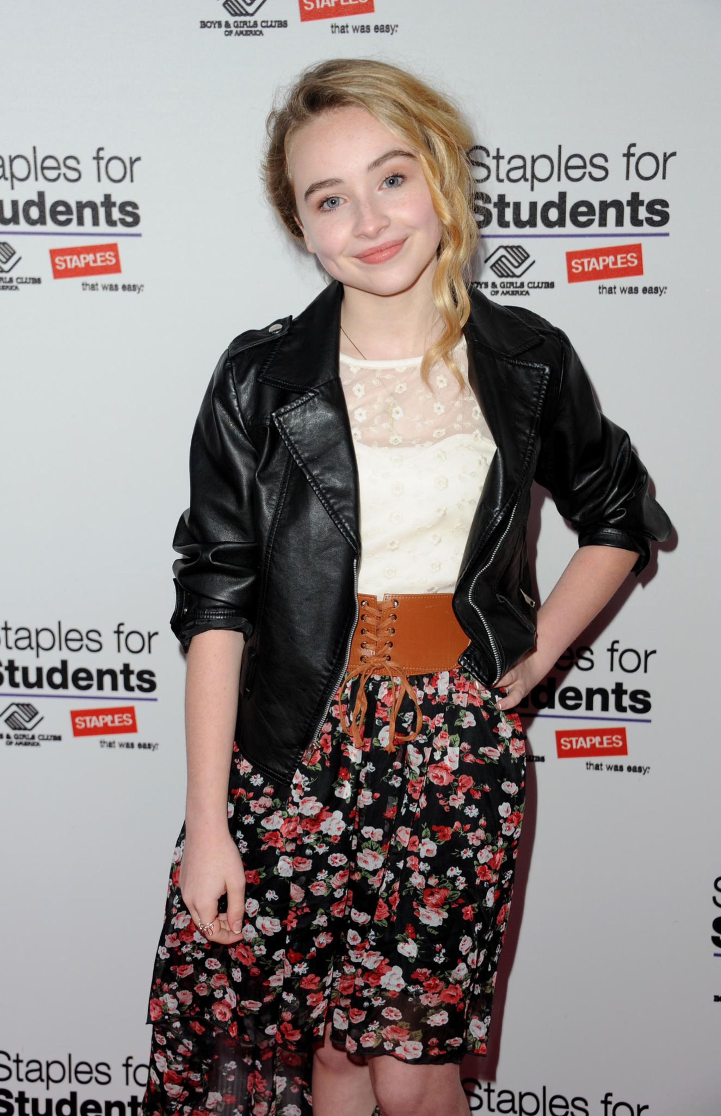 Heute Abend in Berlin: Sabrina Carpenters krasser Beautywandel in Bildern