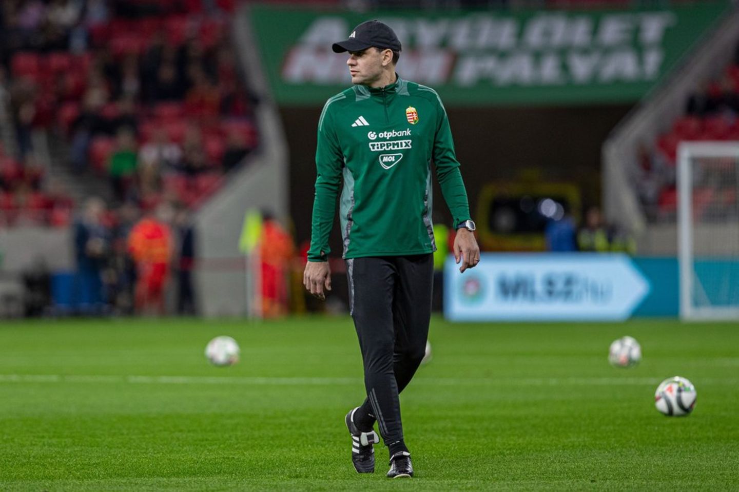 Adam Szalai brach am Samstagabend im Amsterdamer Stadion zusammen.